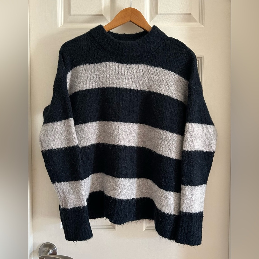 Magaschoni Black and Light Gray Striped Crewneck Sweater